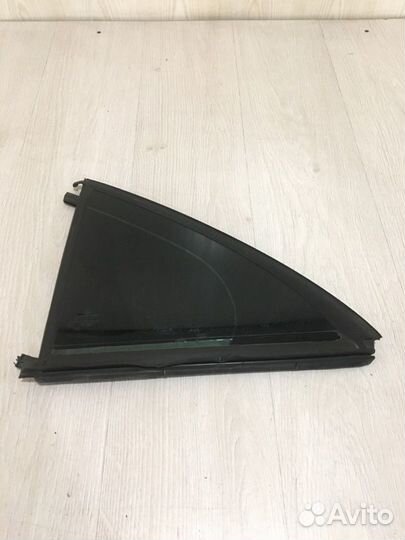Форточка двери задняя левая Mercedes Benz S350