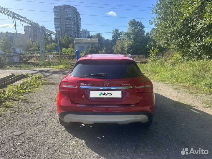 Mercedes-Benz GLA-класс 2.0 AMT, 2014, 160 000 км