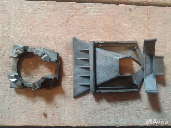 Крепеж камеры Ситроен спейстур