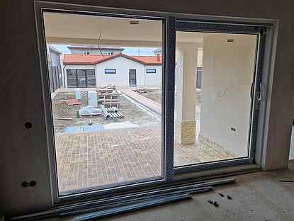 Алюминиевые двери раздвижные, окна, порталы