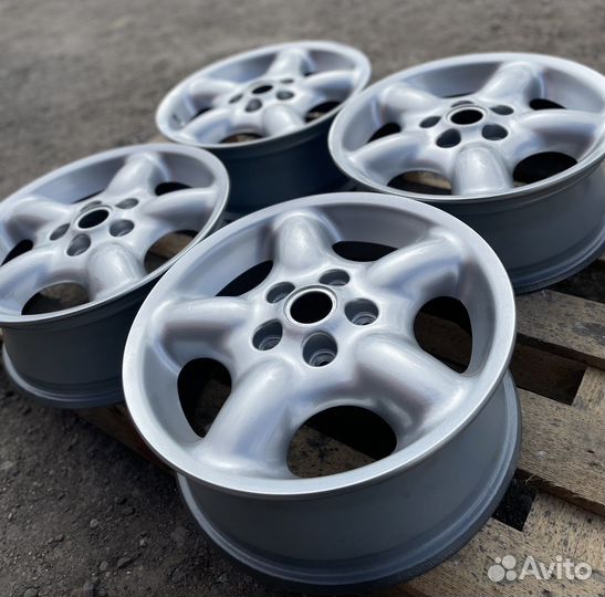 Литые диски Land Rover R16 5x114.3