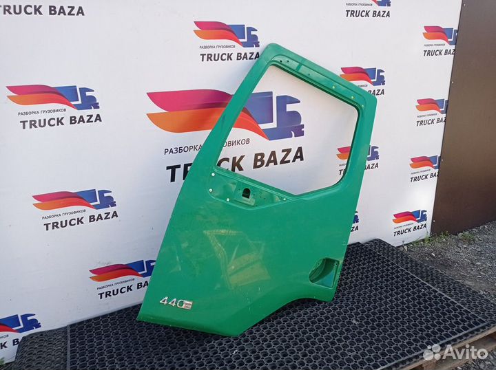 Дверь левая Renault Premium