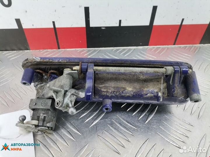 Ручка крышки багажника Volkswagen Polo 3 1995