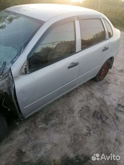 Ваз (LADA) Kalina 1.6 MT, 2010, битый, 156000км