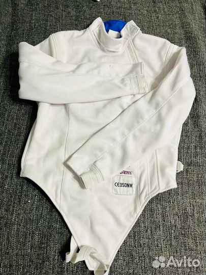 Фехтовальный костюм