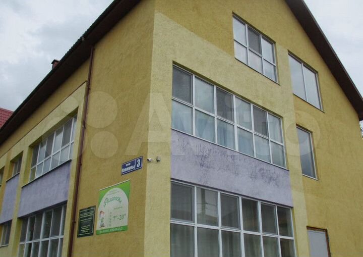 Здание, 2732.2 м²