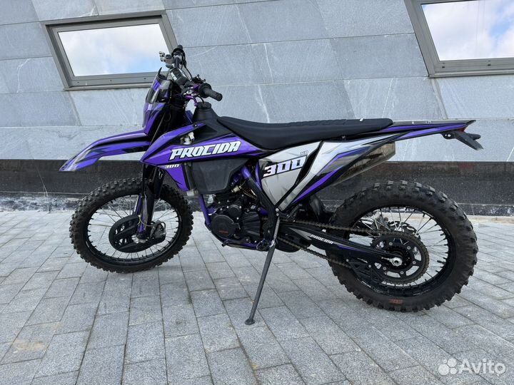 Кроссовый мотоцикл 300сс