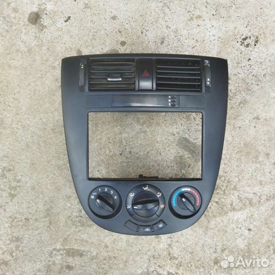 Рамка магнитолы Chevrolet Lacetti