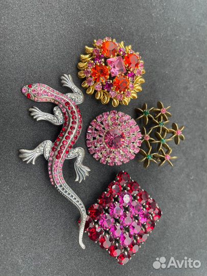 Весеннее очарование брошь винтажная Чехия