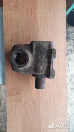 Корпус рулевой колонки