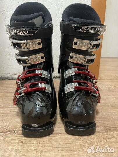 Горнолыжные ботинки