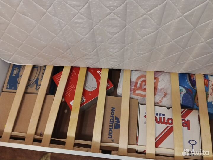 Кровать с матрасом 160*70