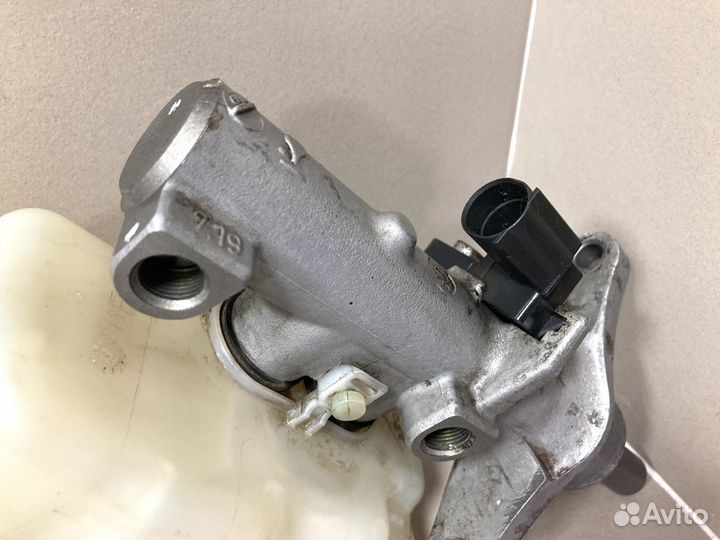 Главный тормозной цилиндр Skoda Fabia 2010-2015 г