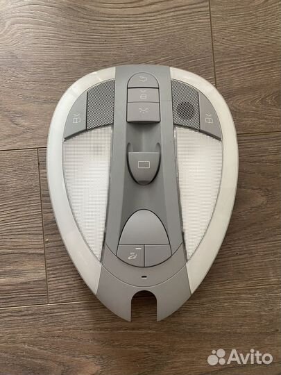 Плафон потолочный Mercedes E-Class W211