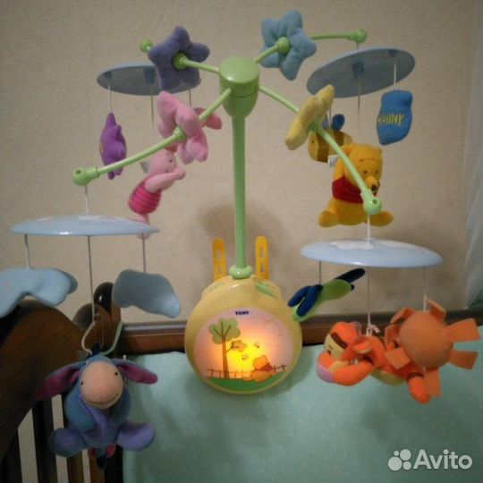 Мобиль на кроватку tomy