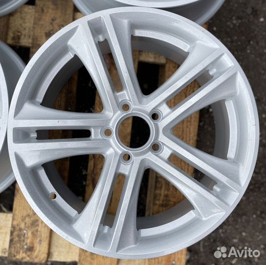 Литые диски R17 5x108