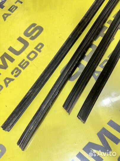 Уплотнитель стекла двери Hafei Simbo