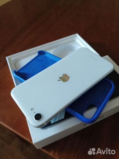 iPhone SE (2020), 128 ГБ