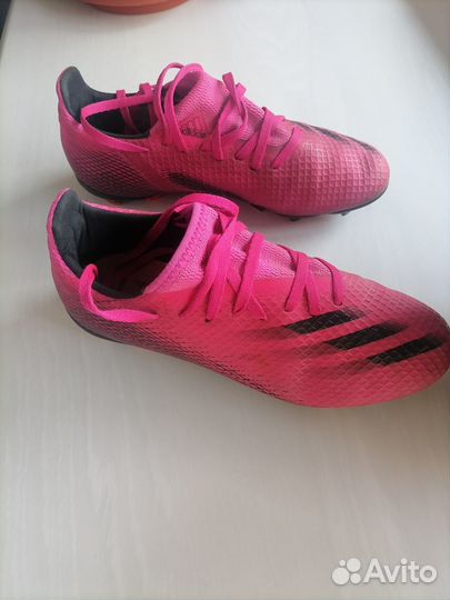 Футбольные бутсы adidas