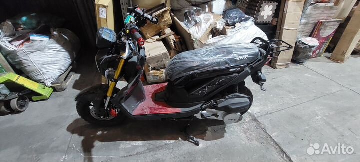 Мопед скутер