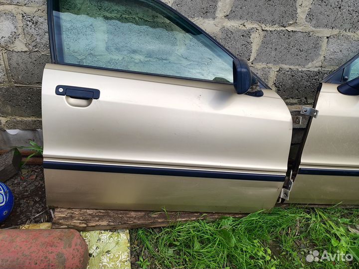 Дверь audi 80 б4