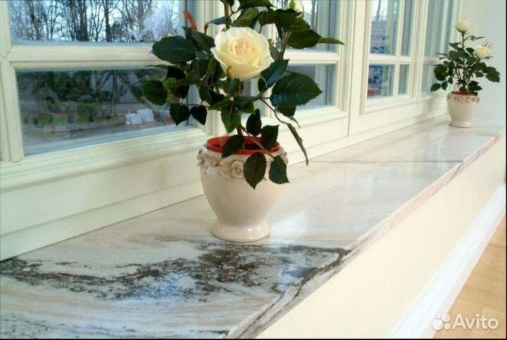 Подоконник из мрамора и гранита