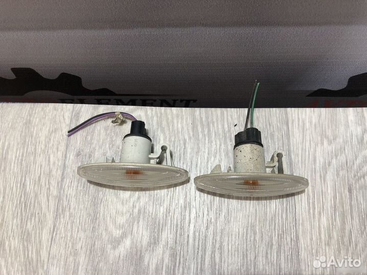 Повторитель поворота Nissan Terrano 3 D10