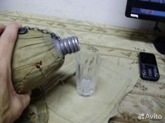 Стаканчик-рюмка с автоматической подсветкой