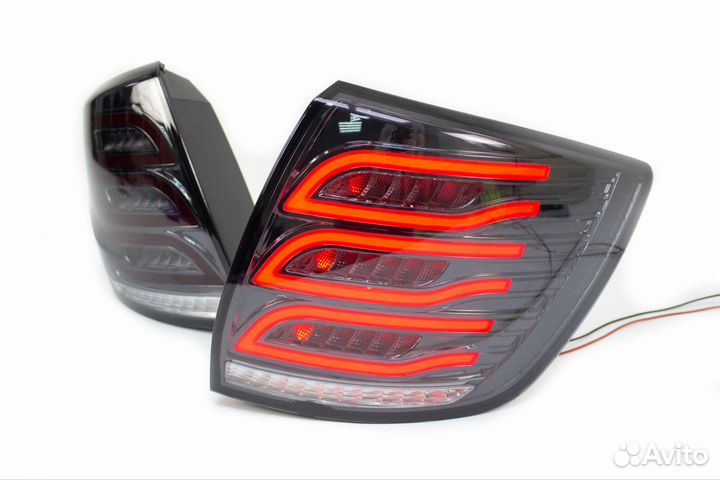 Задние фонари Гранта AMG