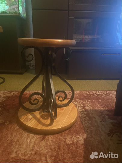 Подставка для растений и цветов