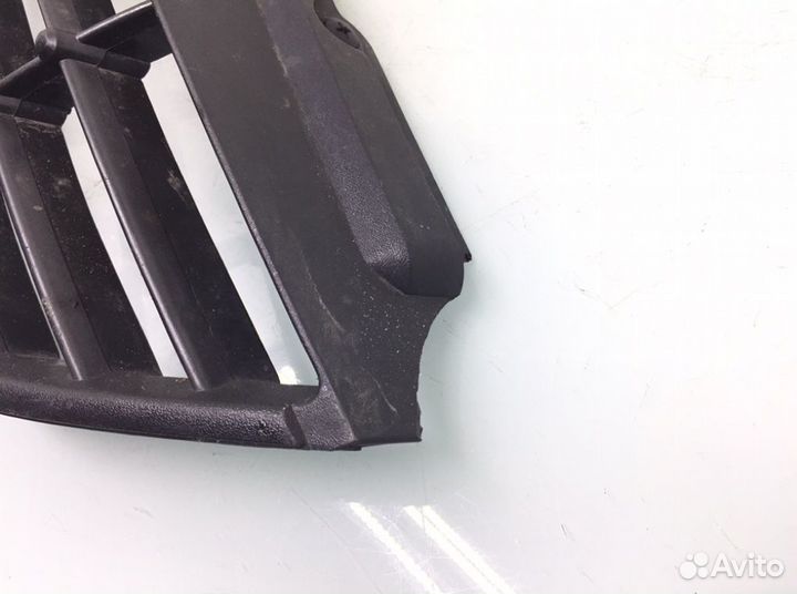 Решетка радиатора 8M518200AF Ford Focus 2 (2004-20