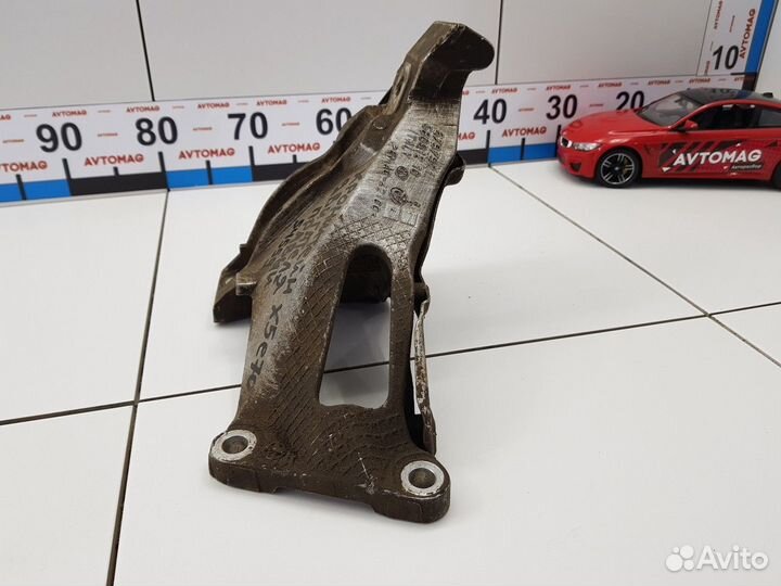 Кронштейн двигателя правый (BMW X5, BMW X6)