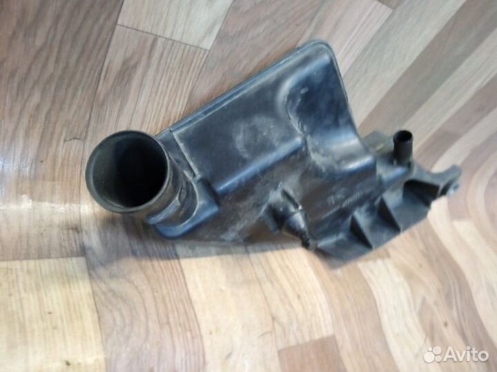 Резонатор воздушного фильтра Nissan Ниссан X-Trail