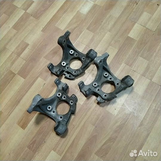 Кулак задний правый Audi A4 B7 A6 C6 Ауди А4 Б7 А6