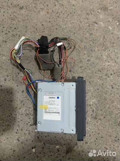 Продам магнитолу Clarion 308sdcw