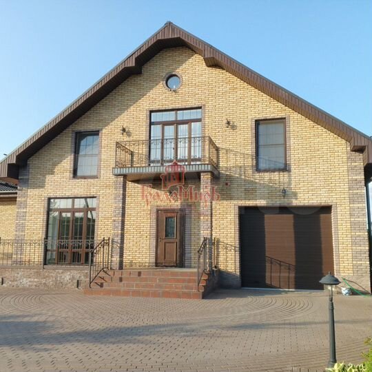 Дом 470 м² на участке 17 сот.