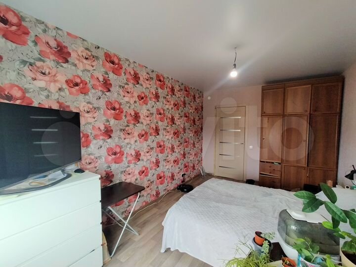 4-к. квартира, 70 м², 4/10 эт.