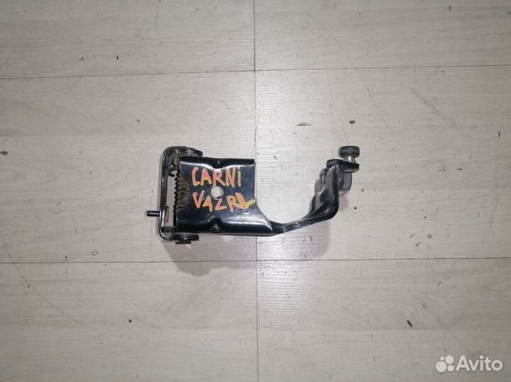 Направляющая двери сдвижной Kia Carnival