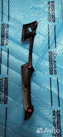 Накладка приборной панели Ярис левая NEW 2005-2011