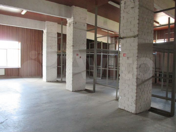 Складское помещение, 2200 м²