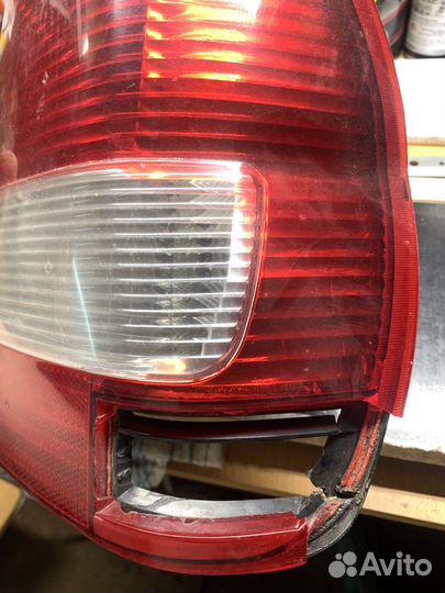 Фонарь правый задний MR416092 Mitsubishi Pajero