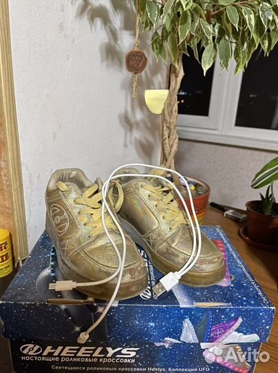 Хелисы heelys (кроссовки на роликах)