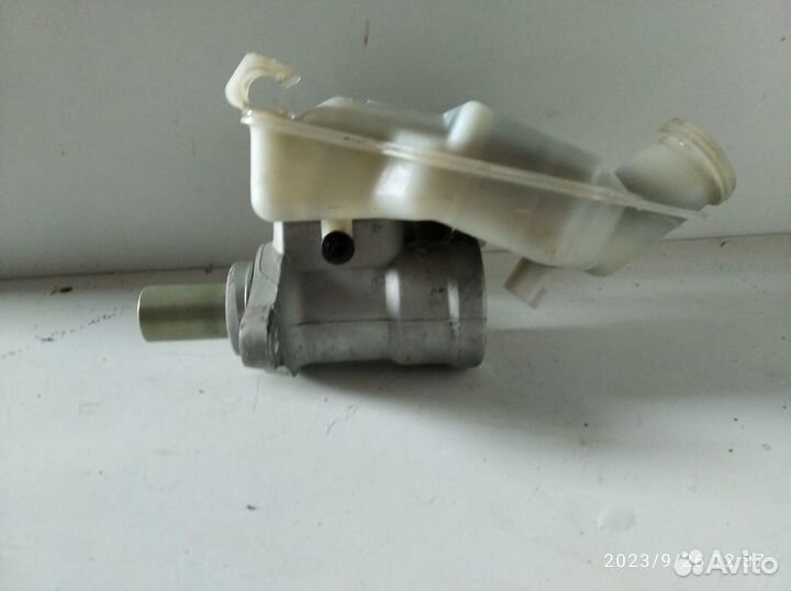 Главный тормозной цилиндр Форд Фиеста 5