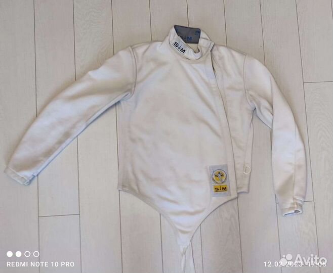 Куртка+брюки+набочник для фехтования