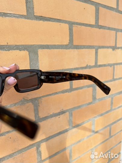 Солнцезащитные очки Prada оригинал
