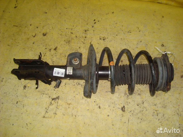 Стойка Nissan Leaf ZE0 (Переднее Правое)