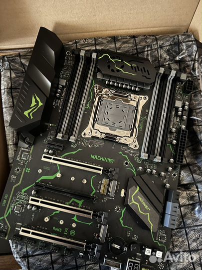 Материнская плата lga 2011