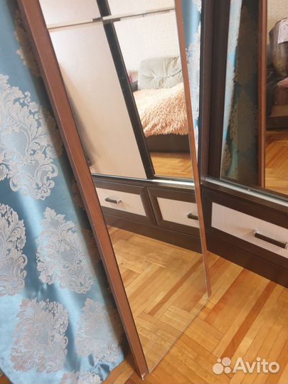 Зеркало настенное бу