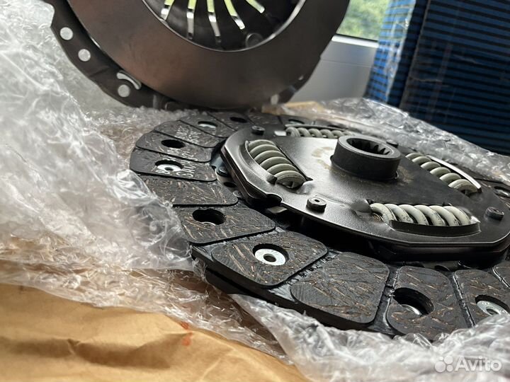 Сцепление Sachs (Corsa D) 3000 951 046