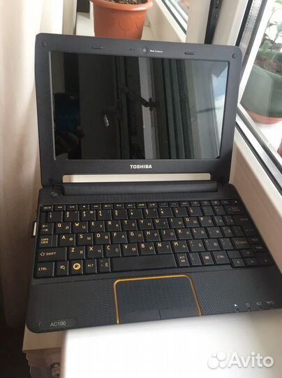 Ультра-ноутбук Toshiba AC100